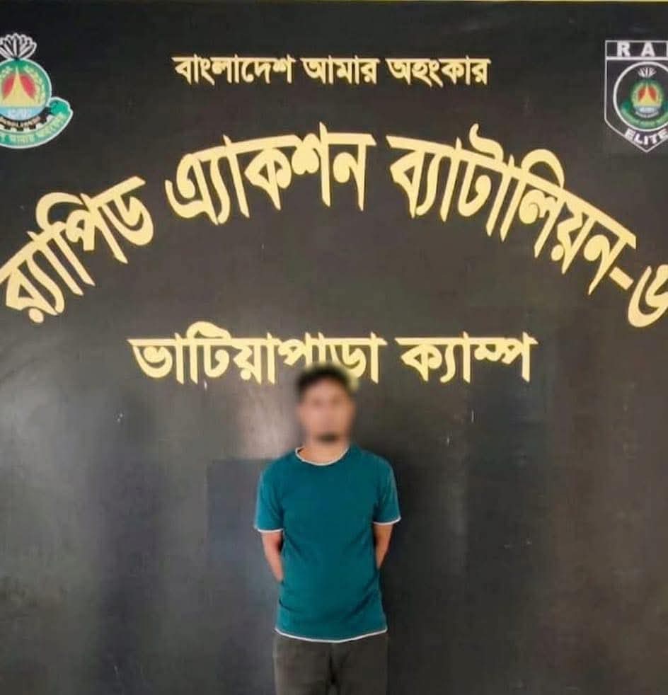 খুলনায় মুরাদ খাঁ হত্যা মামলার পলাতক আসামি বাকা মাসুদ গ্রেফতার