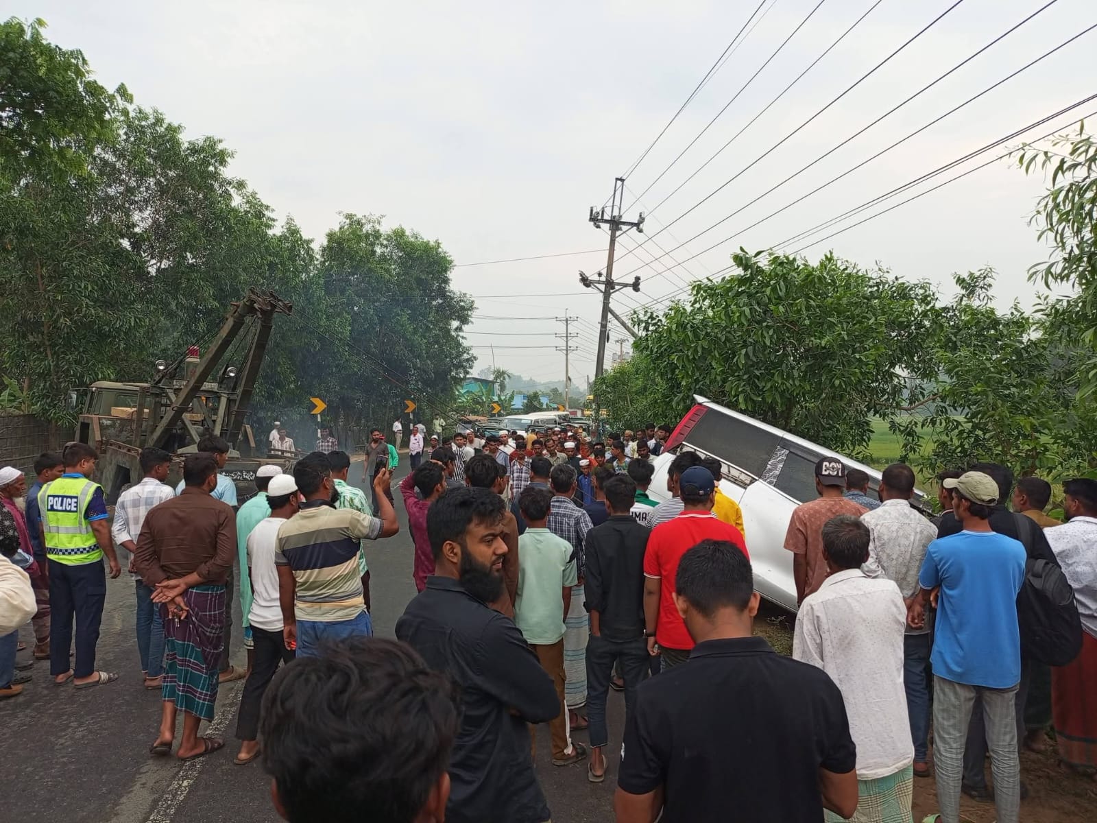 কক্সবাজার-টেকনাফ মহাসড়কে সড়ক দুর্ঘটনা