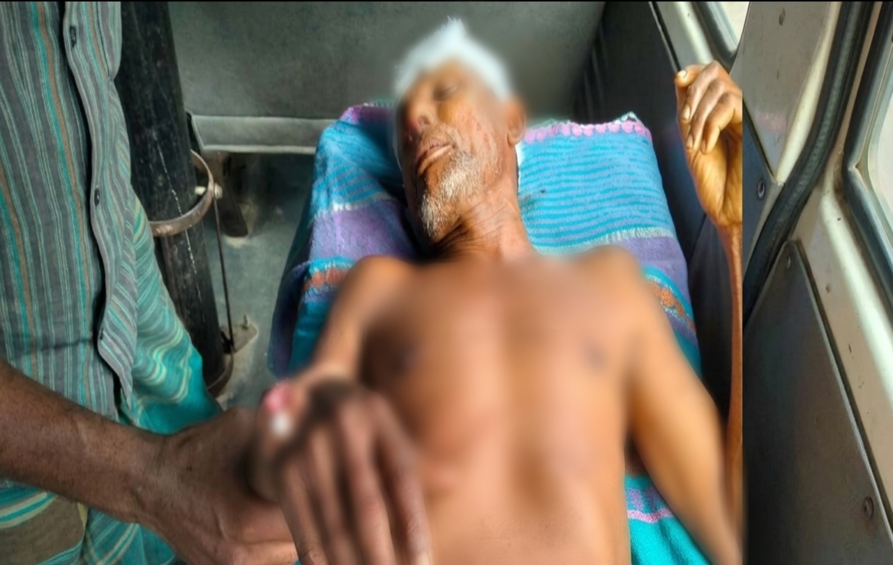 যশোরে পিকআপের ধাক্কায় বৃদ্ধ সাইকেল আরোহী গুরুতর আহত