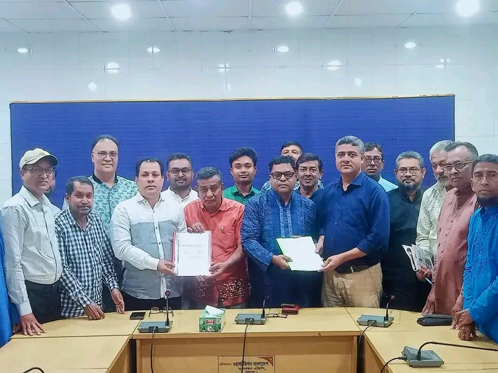 খুলনা প্রেসক্লাবের নবনির্বাচিত কমিটির দায়িত্ব গ্রহণ