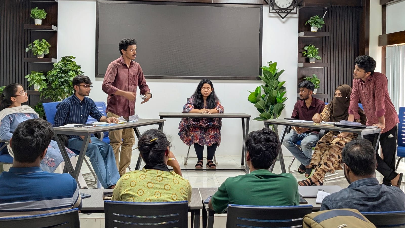 রাবিপ্রবিতে অন্তঃক্লাব বিতর্কে চ্যাম্পিয়ন টিম রেটোরিক