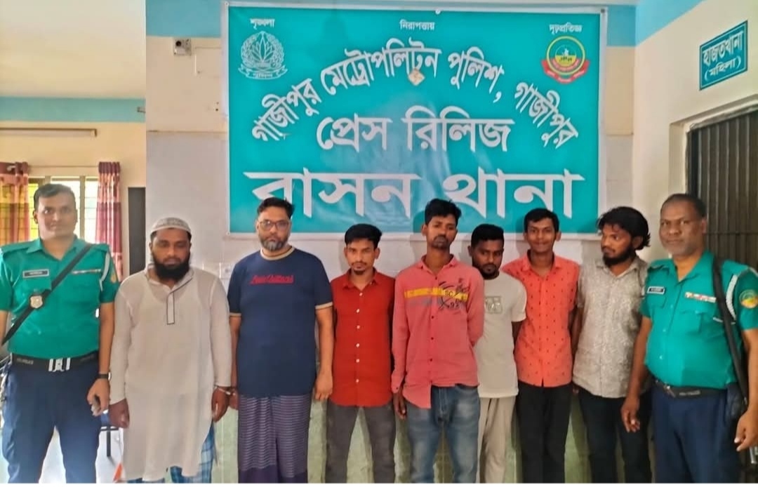 বাসন থানার বিশেষ অভিযানে ইয়াবা, দস্যুতা ও অস্ত্র মামলার ১৩ আসামী গ্রেফতার