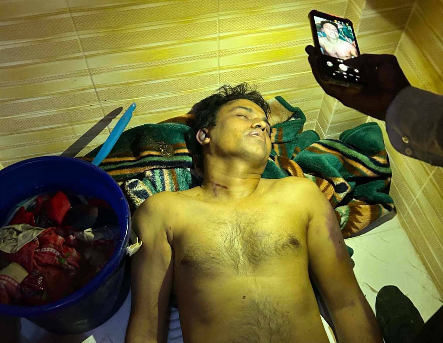 সাভারের দত্তপাড়ায় আব্দুল মান্নান নামের এক যুবককে পিটিয়ে হত্যা করেছে দুর্বৃত্তরা