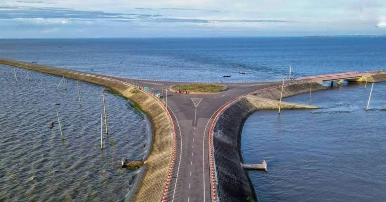 তদন্তে হাওরের ‘অলওয়েদার সড়ক’ প্রকল্প-জলাবদ্ধতা, ফসলহানি ও জীববৈচিত্র্য বিপর্যয়ের অভিযোগ