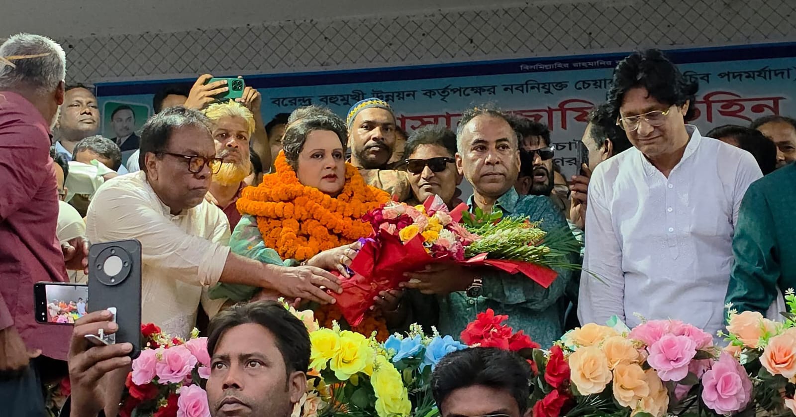 বিএমডিএ চেয়ারম্যান কৃষিবিদ হাসান জাফির তুহিনকে সংবর্ধনা চাটমোহরে