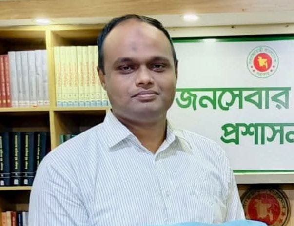 হোসেনপুরে জনবান্ধব পৌর প্রশাসক মোহসী মাসনাদ: ৯ মাসেই বদলে যাচ্ছে ভূমি সেবা ও পৌরসভার চেহারা