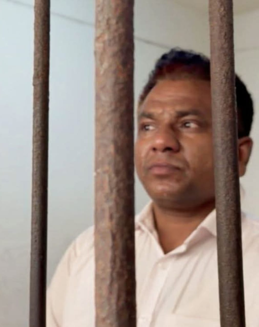হাওরের জলদস্যু সর্দার ডাকাতি সহ ৪৩ মামলার আসামি ধীরা গ্ৰেফতার