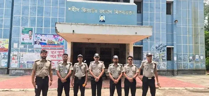 ঈদের আনন্দ নয়, দায়িত্বেই কাটে মাদকবিরোধী টিমের সময়