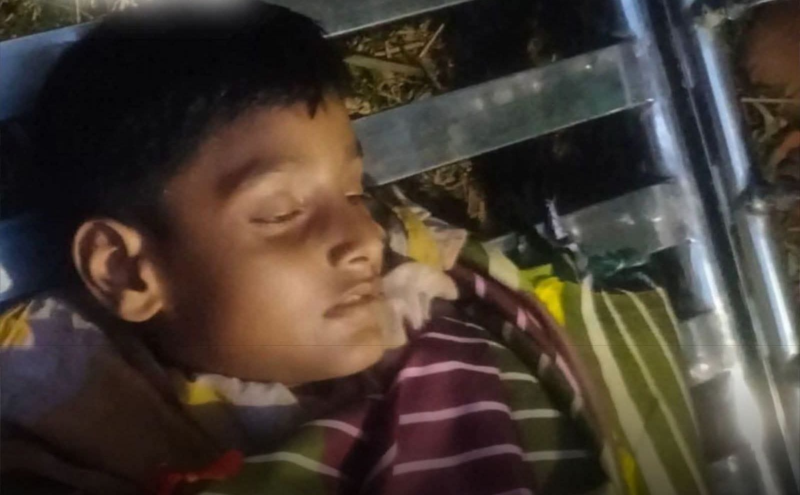 হোসেনপুরে সড়ক দুর্ঘটনায় শিশু আলিফ নিহত আহত এক