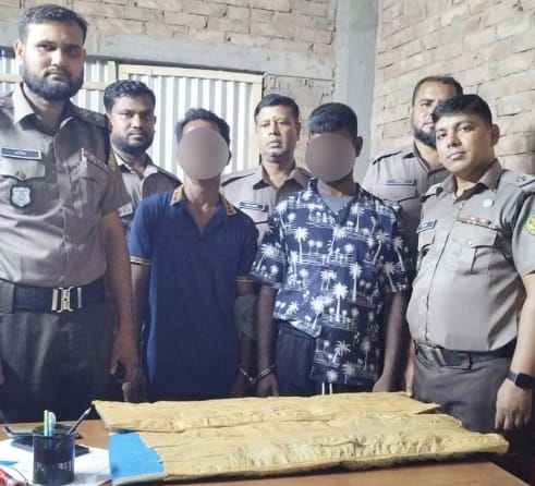 রাজধানীতে ৪ কেজি গাঁজাসহ দুই মাদক কারবারিকে গ্রেফতার