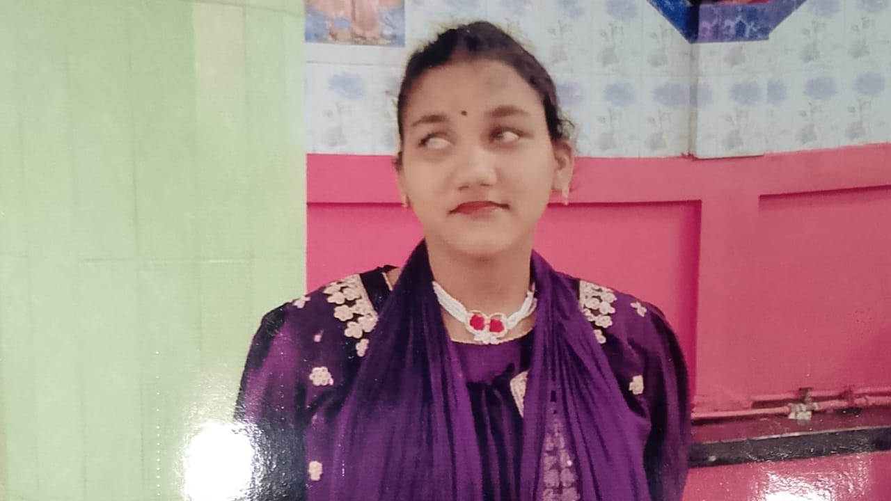 দুই চোখেই আলো নিভে গেছে চিকিৎসায় প্রয়োজন ৫ লাখ টাকা, মানবিক সহায়তার আবেদন