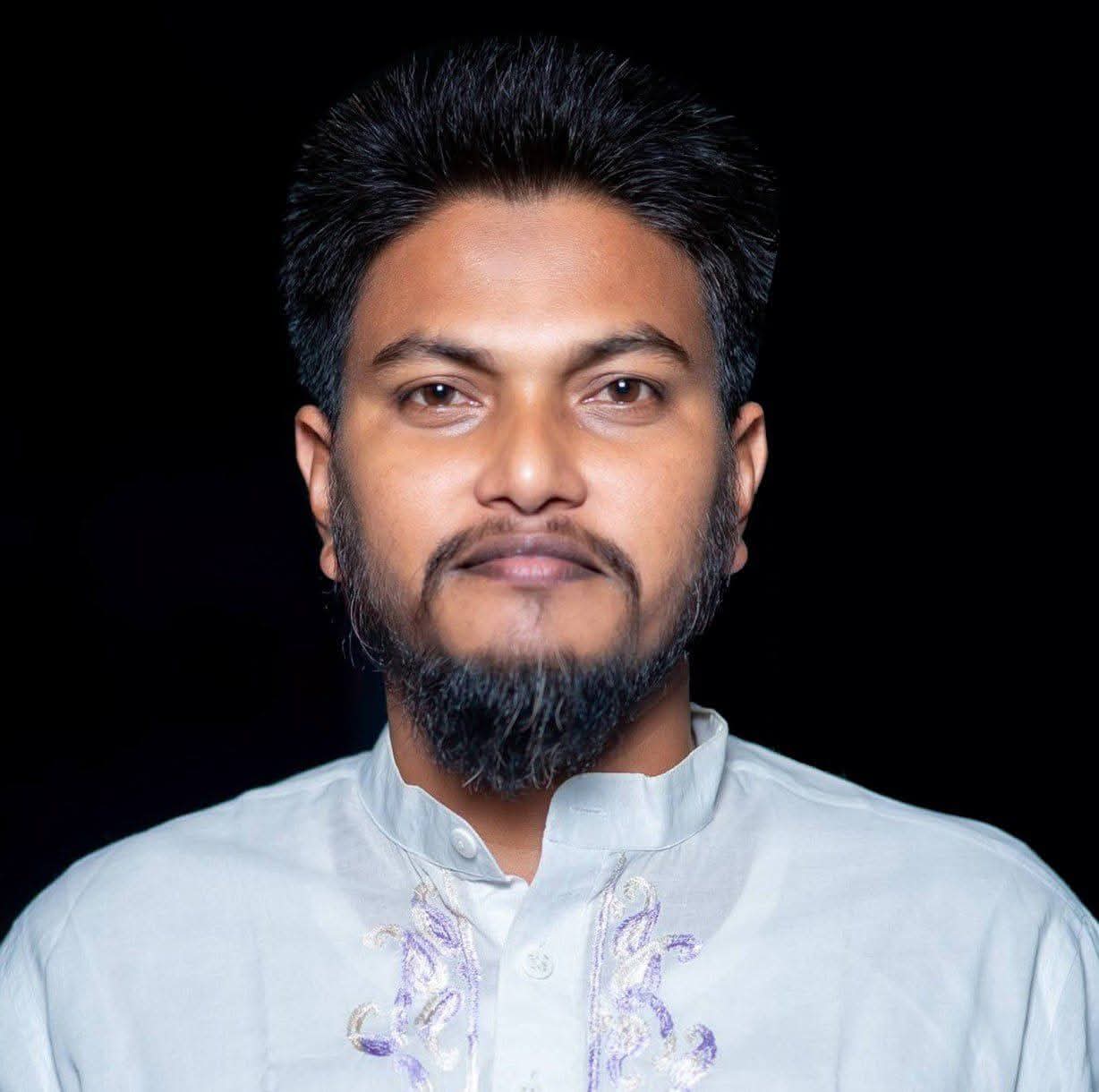 কুড়িগ্রাম দাসের হাট মডেল হাই স্কুলে চেয়ারম্যান পদপ্রার্থী ফেরদৌস খাঁন রুবেল