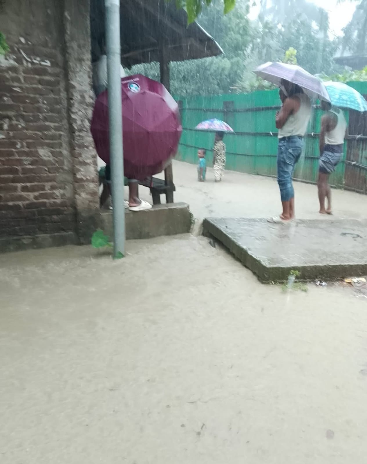 হোয়াইক্যং ইউনিয়নের কম্বনিয়া পাড়ায় ড্রেনেজ সংকটে জনদুর্ভোগ