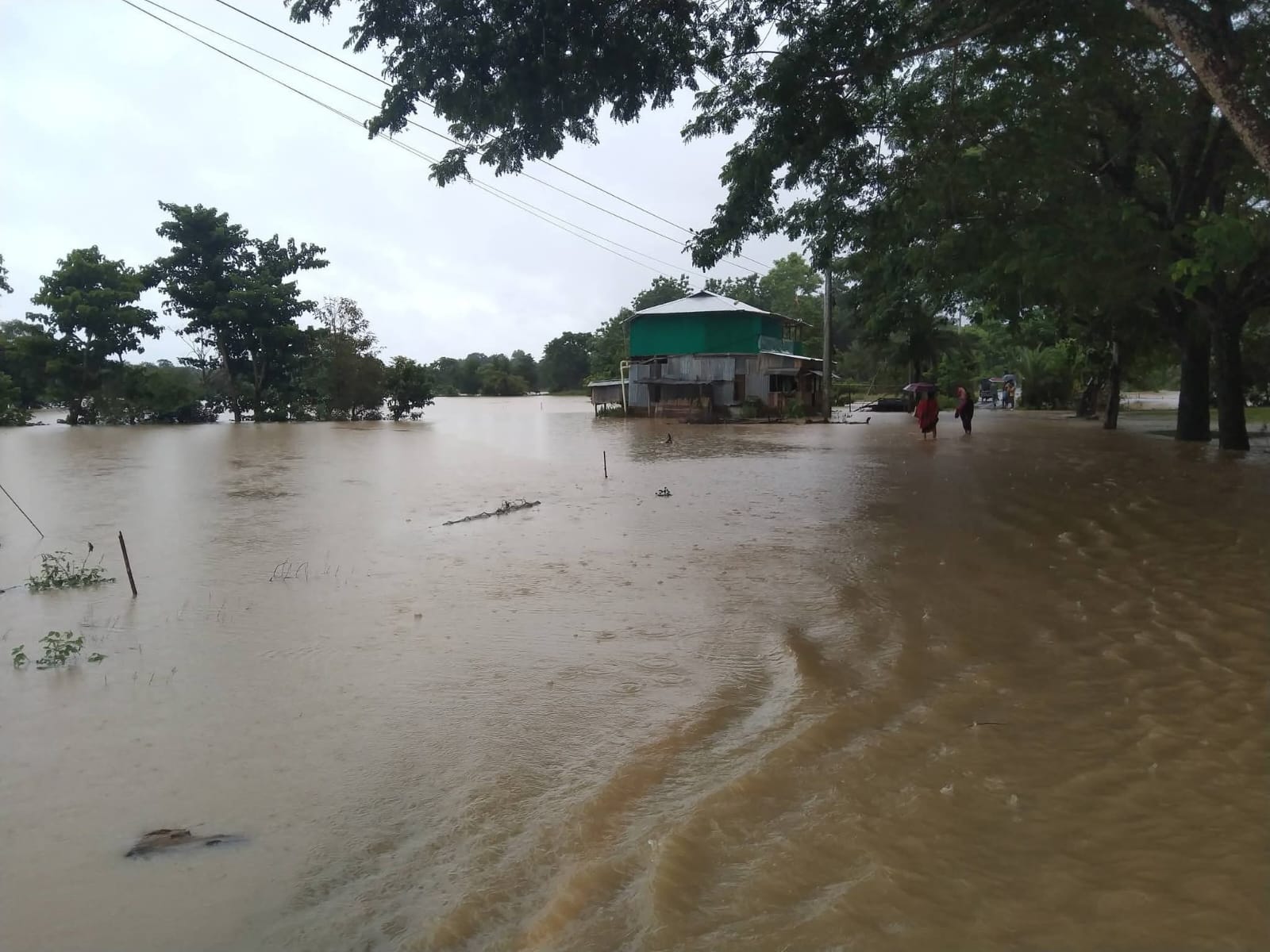 কক্সবাজার ও বান্দরবানের ১৪৫ গ্রাম প্লাবিত; পানিবন্দী লাখো মানুষ