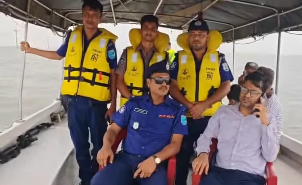 মিঠামইনে হাওরে জলদস্যু প্রতিরোধে উপজেলা প্রশাসন ও থানা পুলিশের যৌথ মহড়া