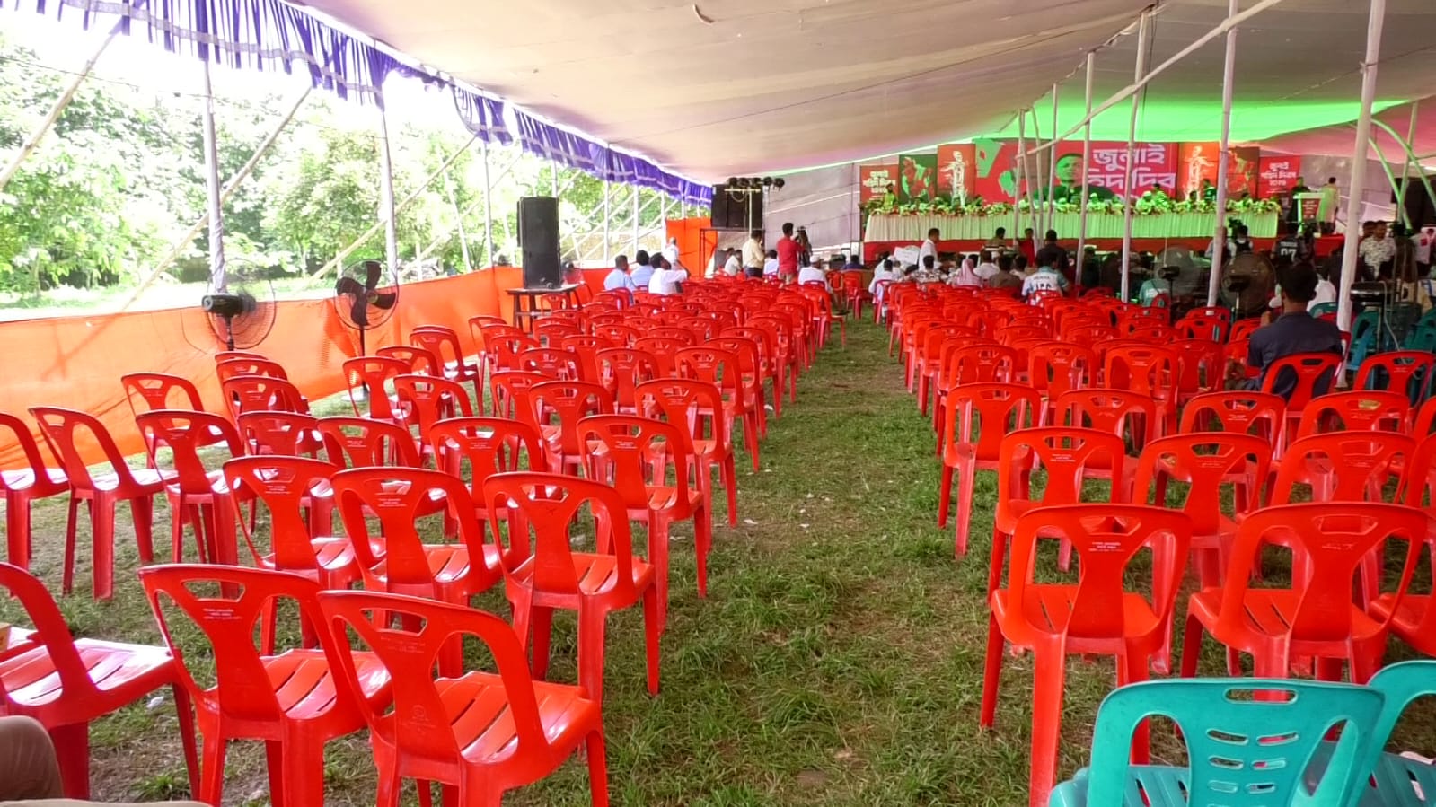 রোকেয়া বিশ্ববিদ্যালয় শহীদ আবু সাঈদের স্মরণসভায় উপস্থিতি কম, হতাশ মন্ত্রী