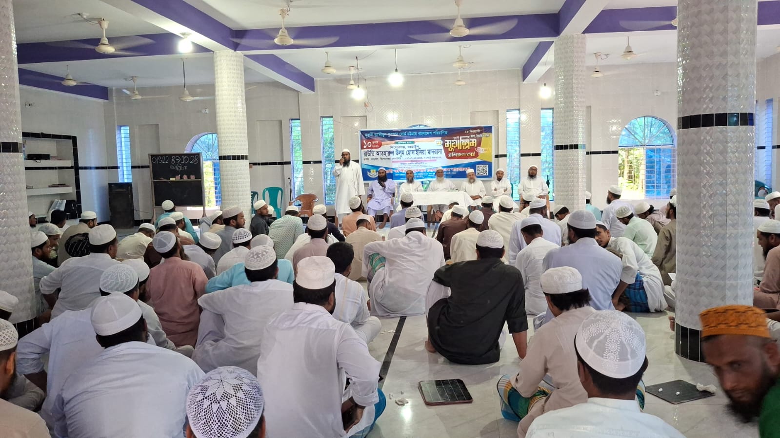 তাড়াইলে দিনব্যাপী নূরানী তালীমুল কোরআন বোর্ডের শিক্ষক প্রশিক্ষণ কর্মশালা