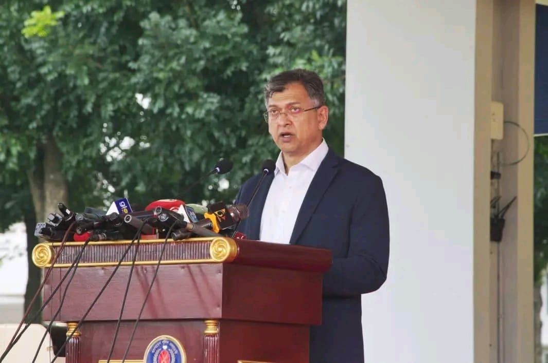 পুলিশকে হতে হবে জনগণের অকৃত্রিম বন্ধু ও নিরাপত্তার প্রতীক: স্বরাষ্ট্রমন্ত্রী