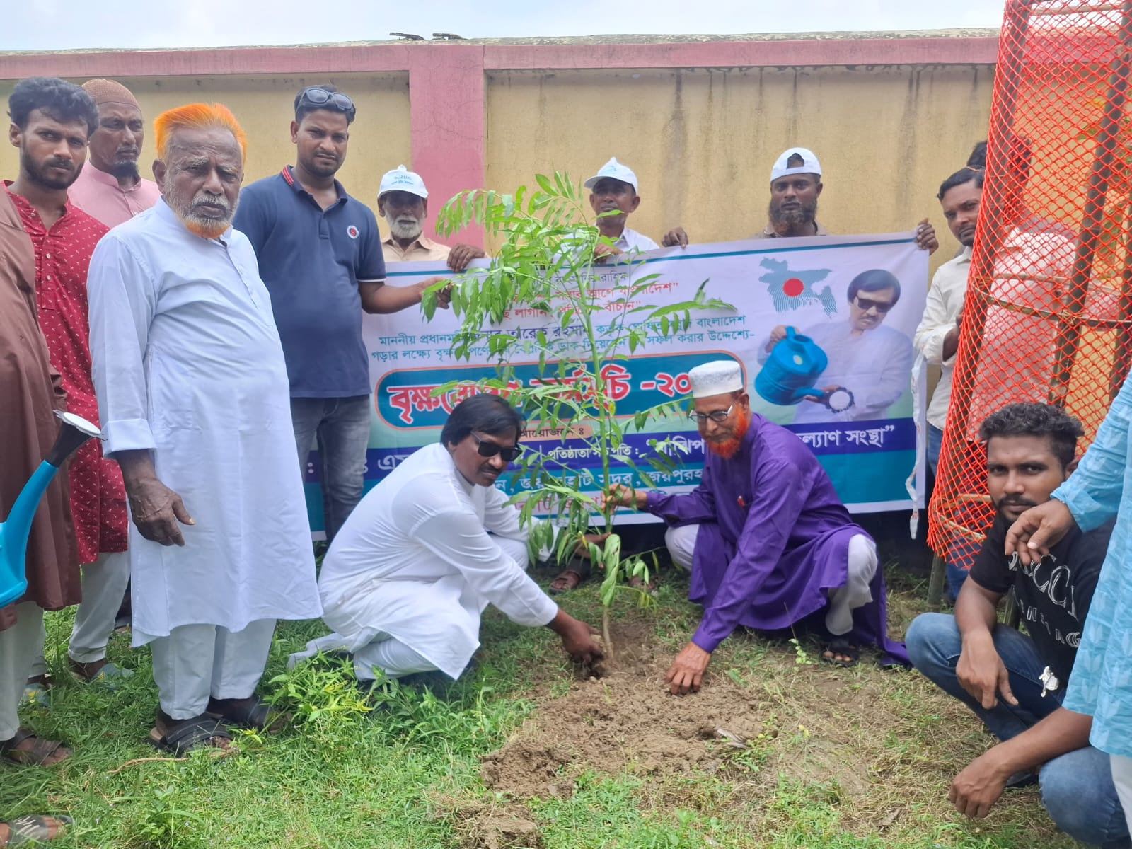 জয়পুরহাটে ভাদসা ইউনিয়নে গাছের চারা রোপণ কর্মসূচি অনুষ্ঠিত